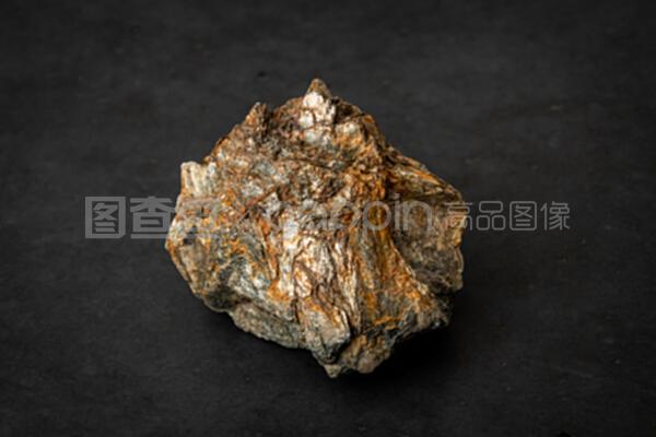 金屬元素含量高的礦石為何會(huì)起泡？—— 揭秘礦石起泡現(xiàn)象的科學(xué)原理